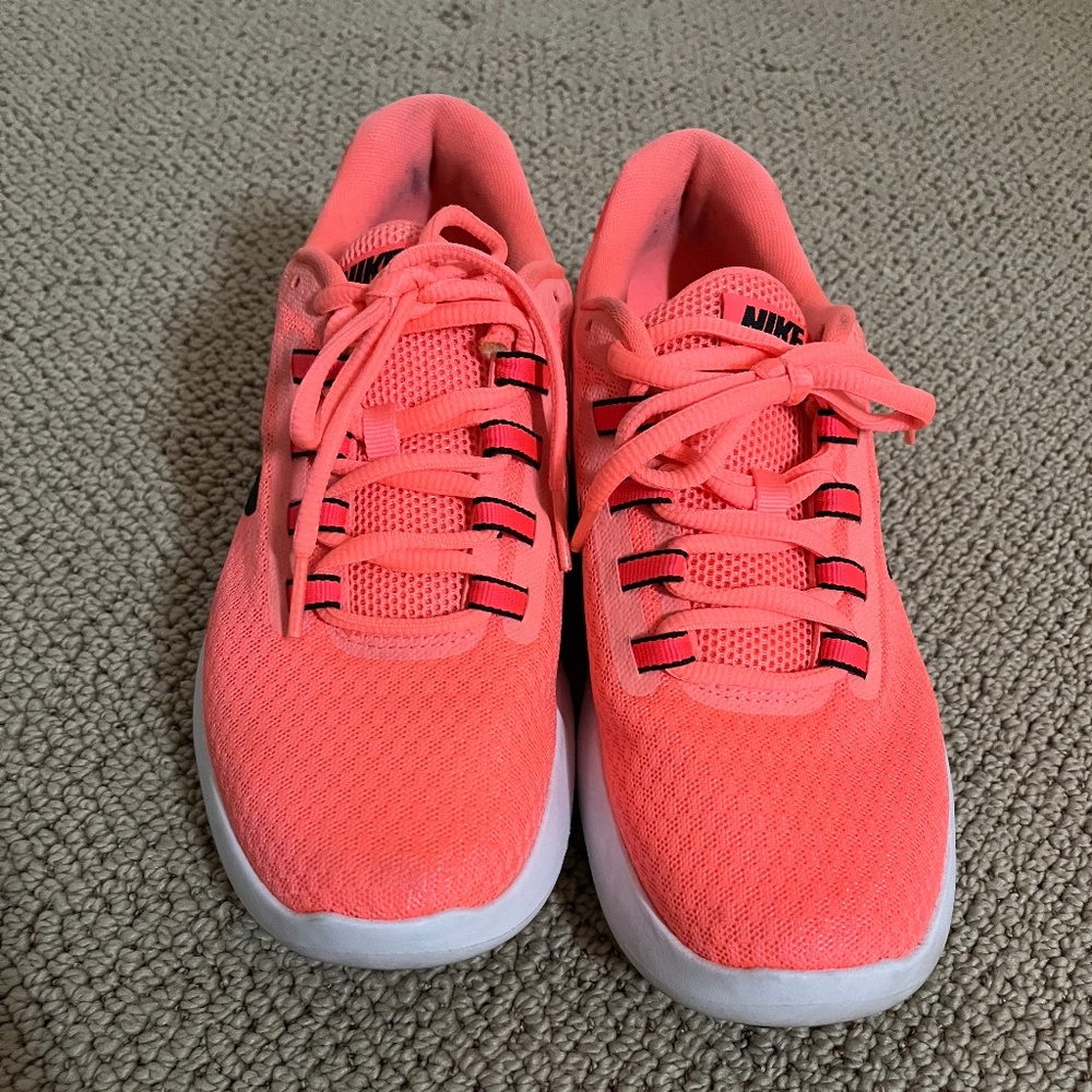 Women Nike Shoe